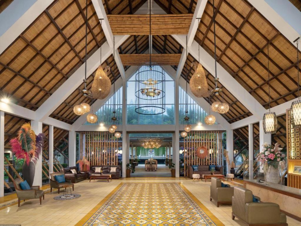 Rumah Kito Resort Hotel Jambi By Waringin Hospitality Exteriör bild