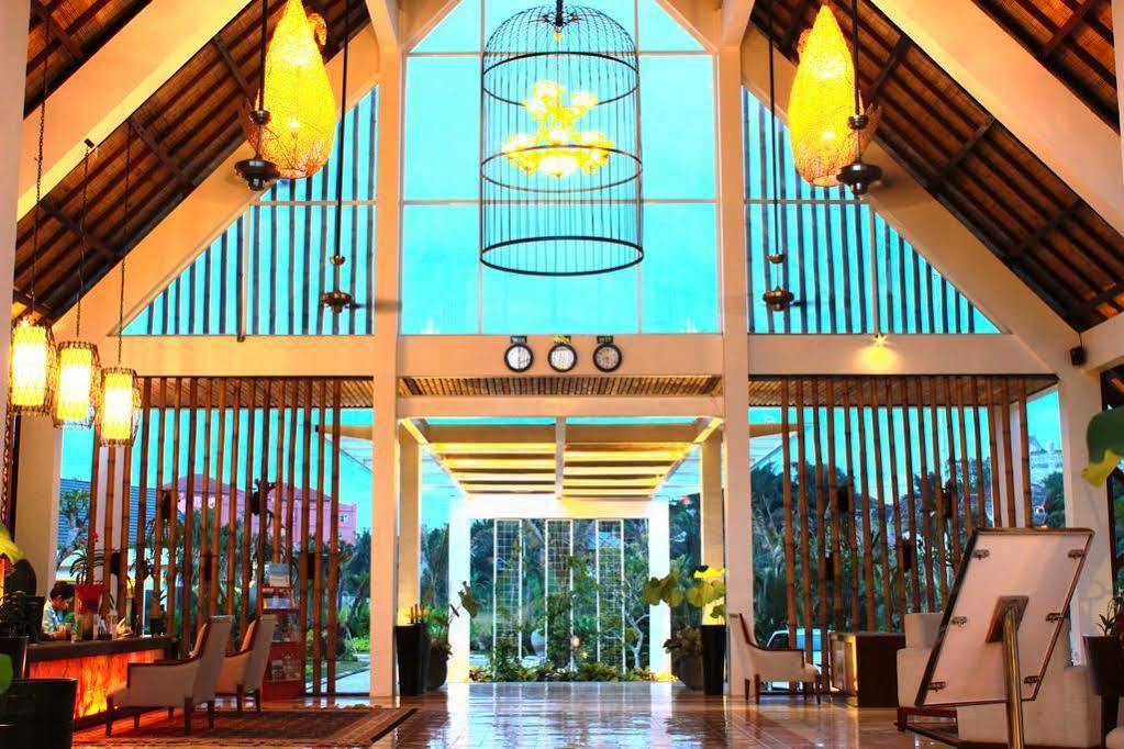 Rumah Kito Resort Hotel Jambi By Waringin Hospitality Exteriör bild